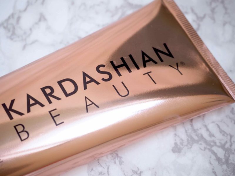Kardashian Beauty Liquid Hydration Masque