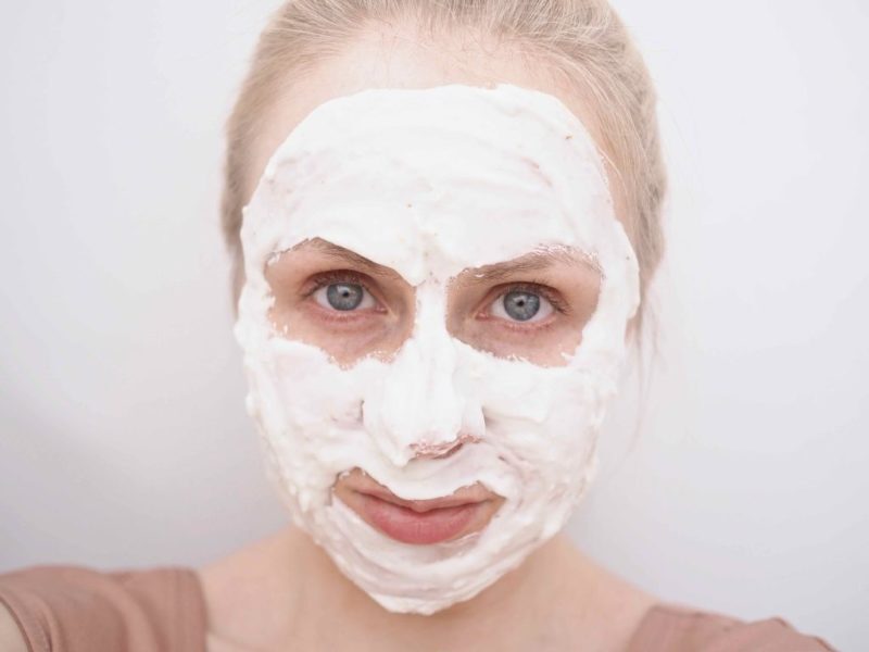 Lindsay Calendula Modeling Mask -